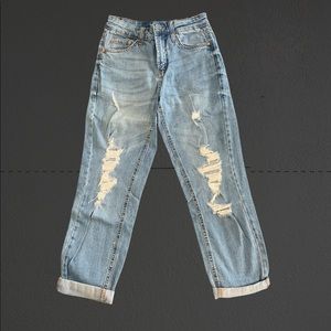 Wild Fable size 00 Never worn, slightly ripped, light wash